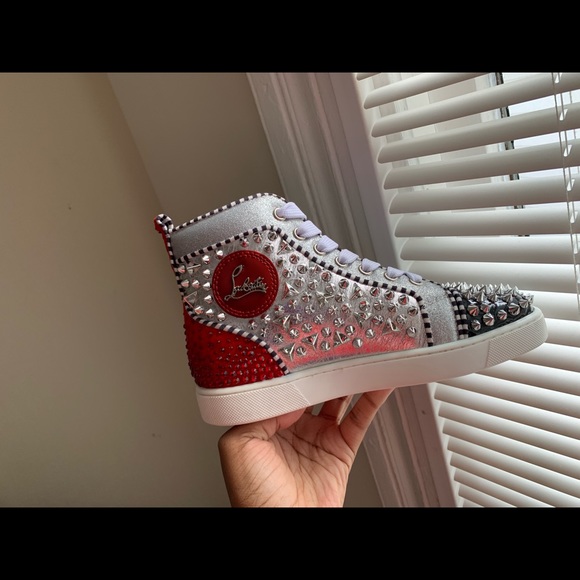 Shoes - Picture 2 of 4